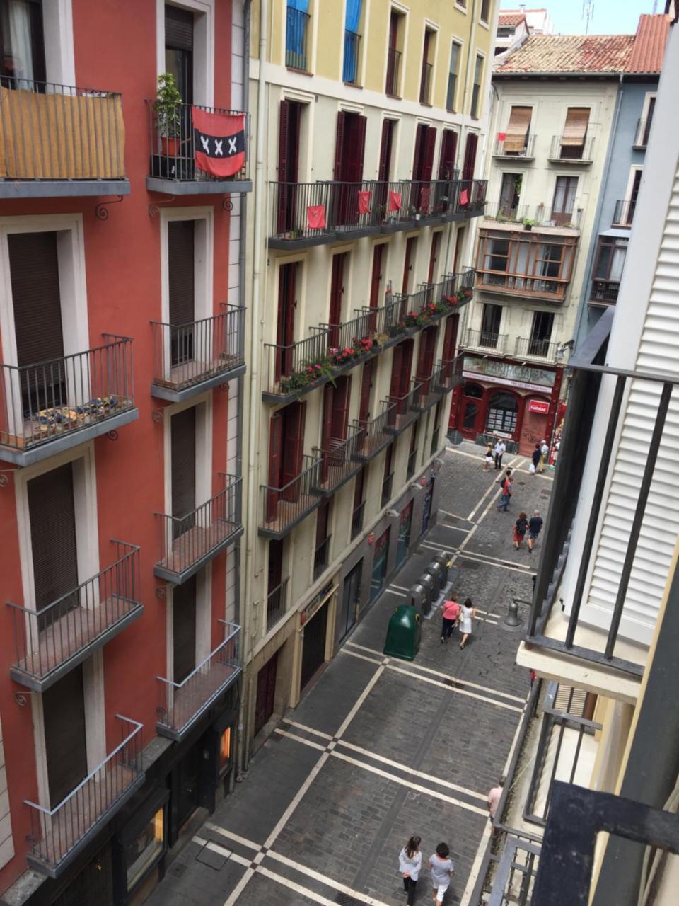 Calleestafeta, Apartamento Apartment Pamplona Exterior photo